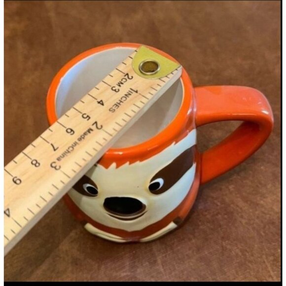 Fox-Shaped Ceramic Mug With Green Scarf - Picture 15 of 16